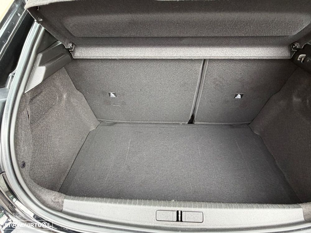 Peugeot 208 1.2 PureTech Active - 11