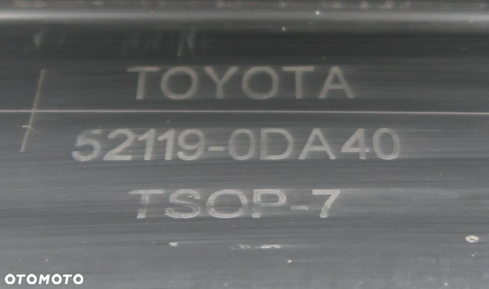 TOYOTA YARIS 3 III Lift. 2017 - 2020 zderzak kratka zaślepka przód ORYGINAŁ - 8