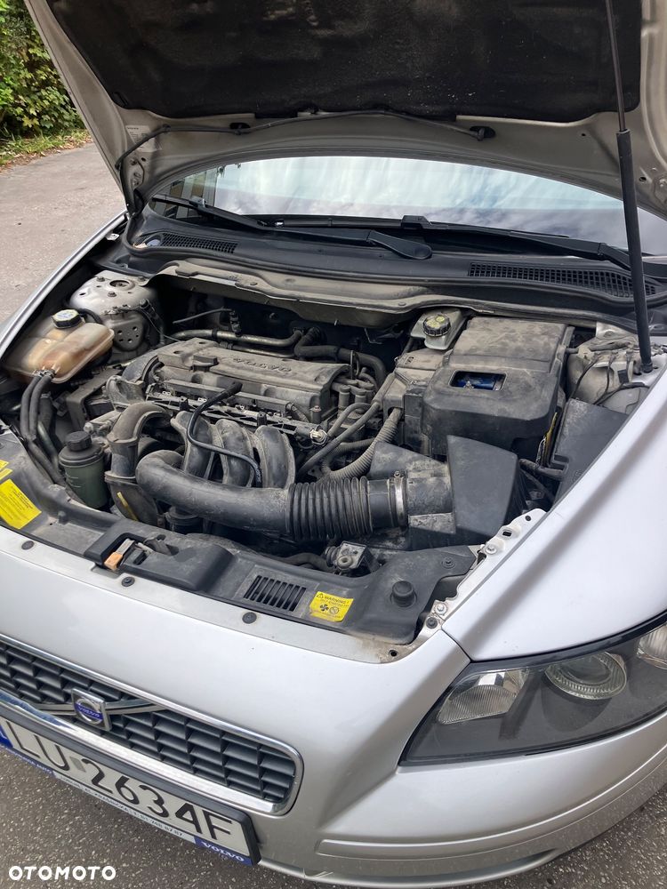 Volvo S40 1.6 - 14