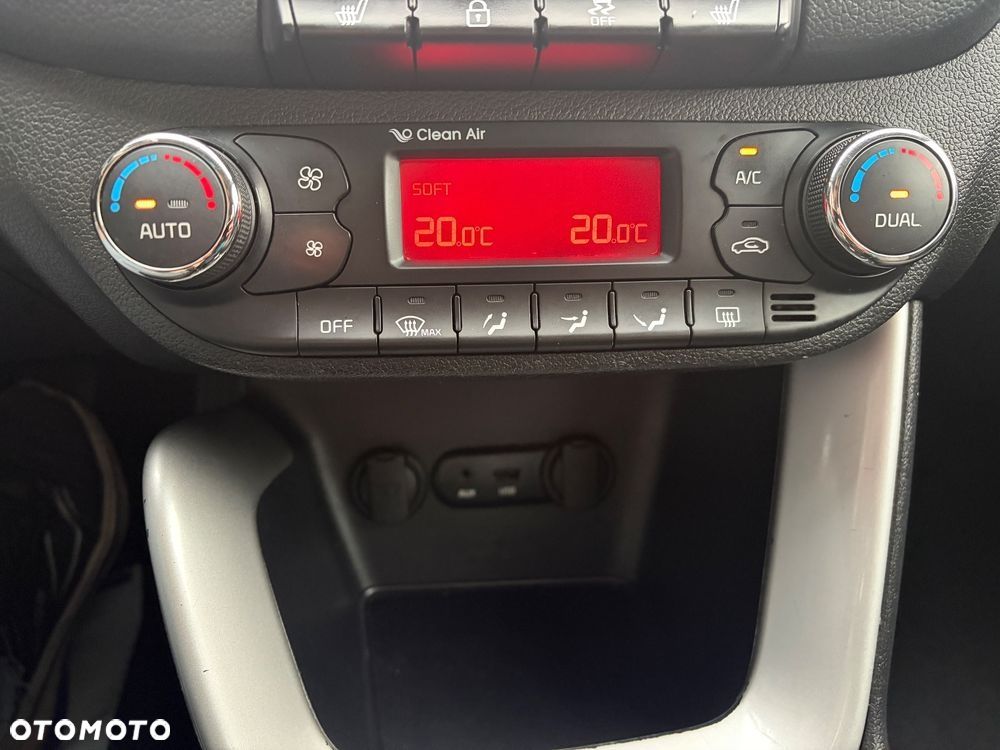 Kia Ceed 1.6 GDI Dream-Team Edition - 21