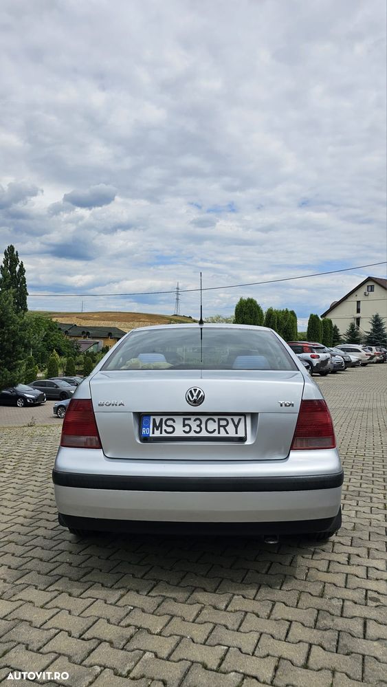 Volkswagen Bora 1.9TDI Basis - 6