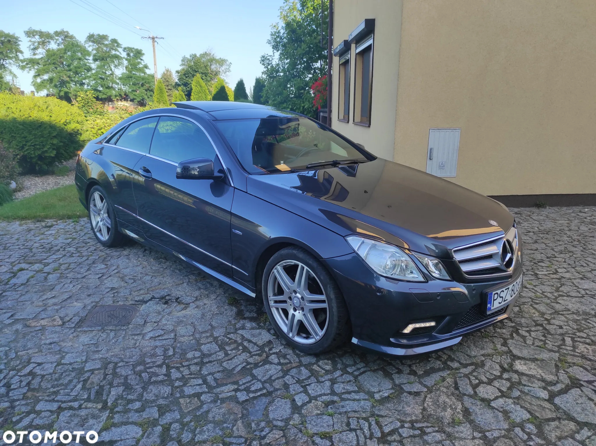 Mercedes-Benz Klasa E 200 CGI BlueEffICIENCY - 18