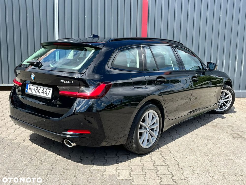 BMW Seria 3 318d mHEV - 3