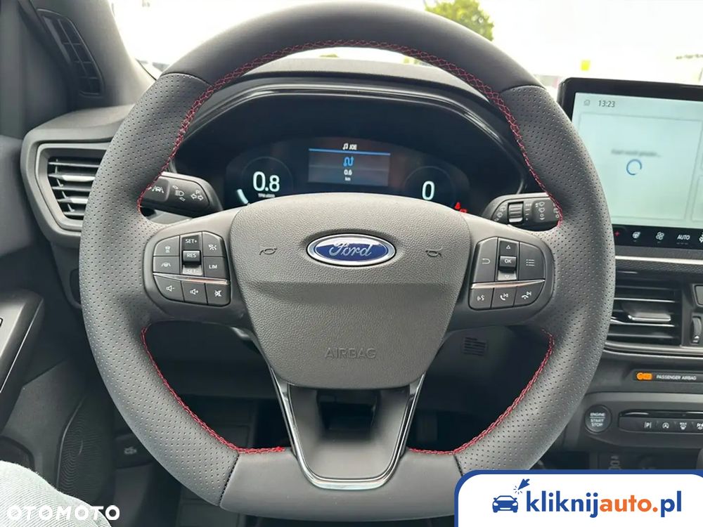 Ford Focus 1.0 EcoBoost mHEV ST-Line X - 11