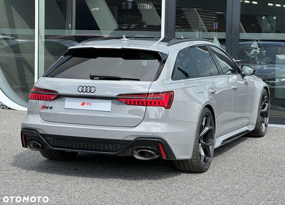 Audi RS6 Avant - 7