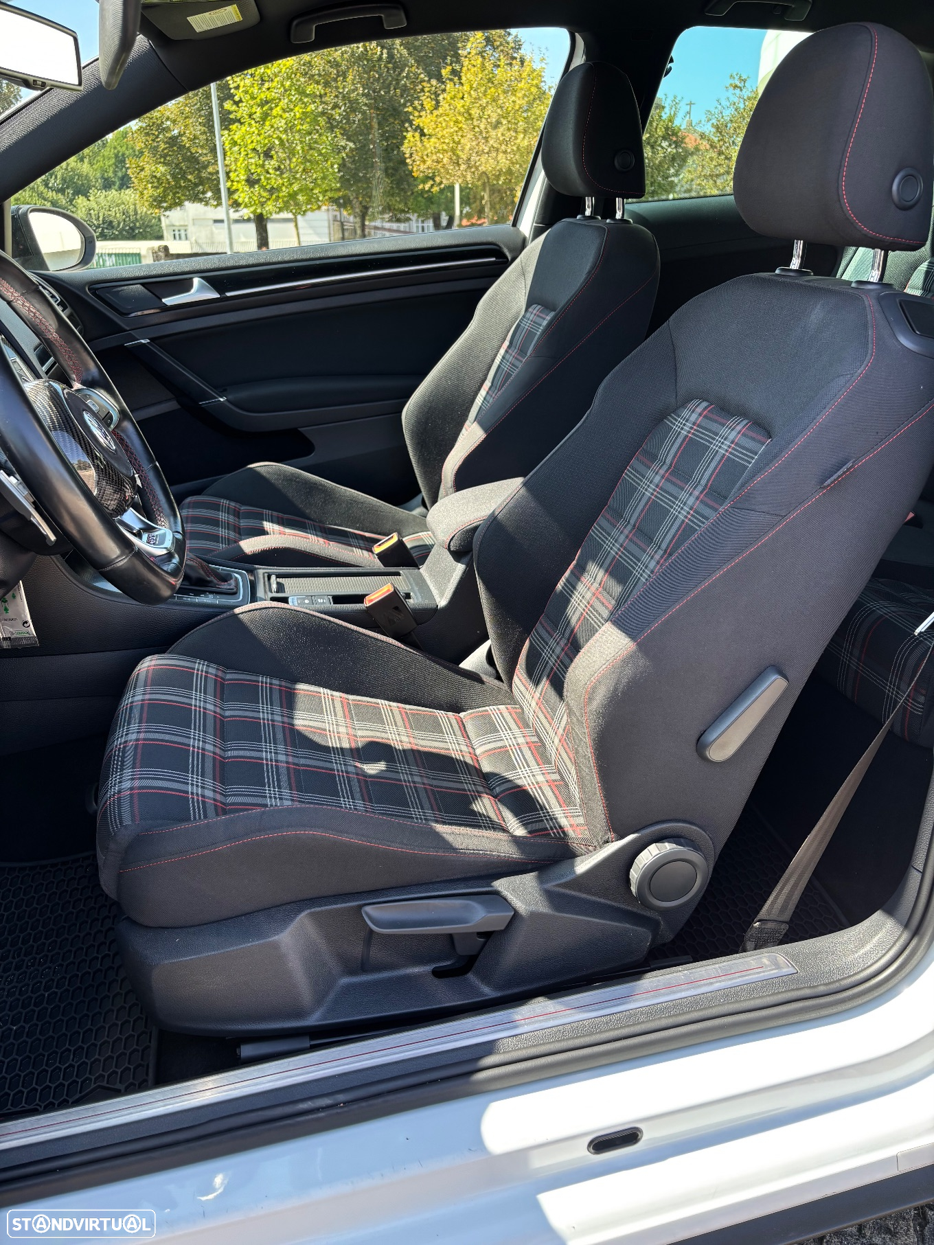 VW Golf 2.0 TSi GTi DSG - 5