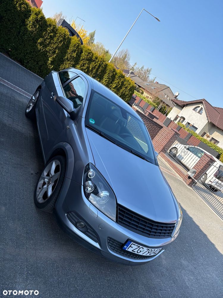 Opel Astra 1.6 Innovation - 26