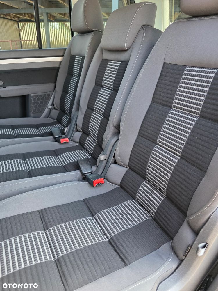 Volkswagen Touran 1.4 TSI United - 18