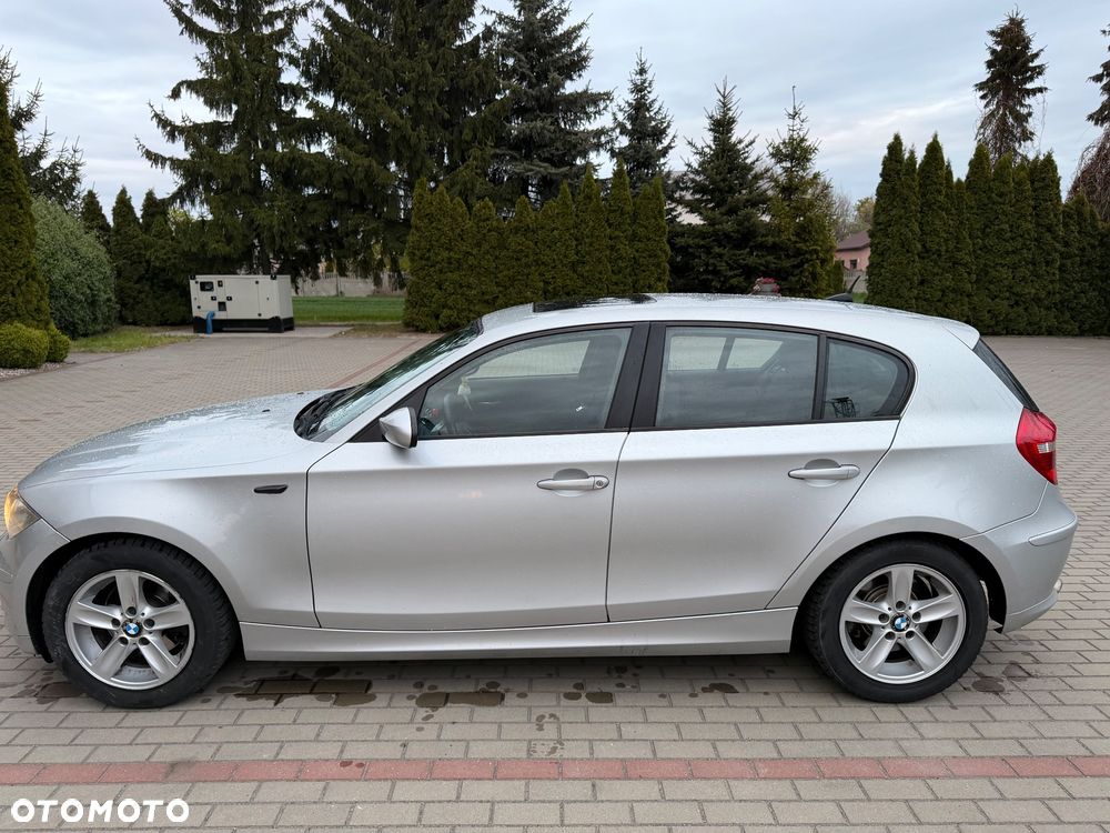 BMW Seria 1 120d DPF - 4