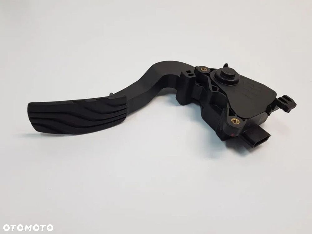 PEDAŁ POTENCJOMETR GAZU 180020000R TALISMAN LIFT