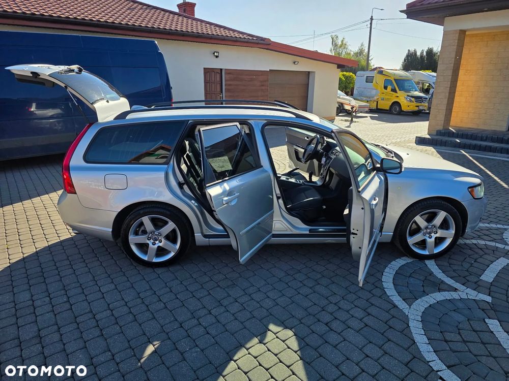 Volvo V50 - 36