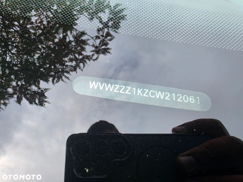 Volkswagen Golf - 23