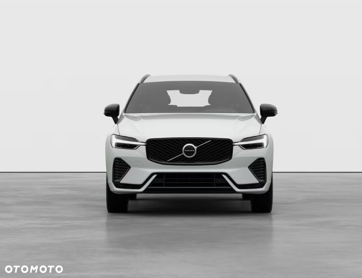 Volvo XC 60 B5 B AWD Plus Dark - 2