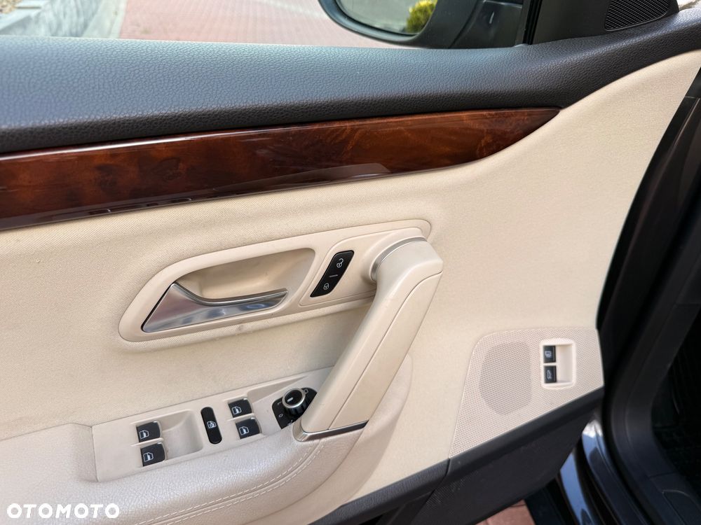 Volkswagen Passat CC 1.8 TSI Exclusive - 29