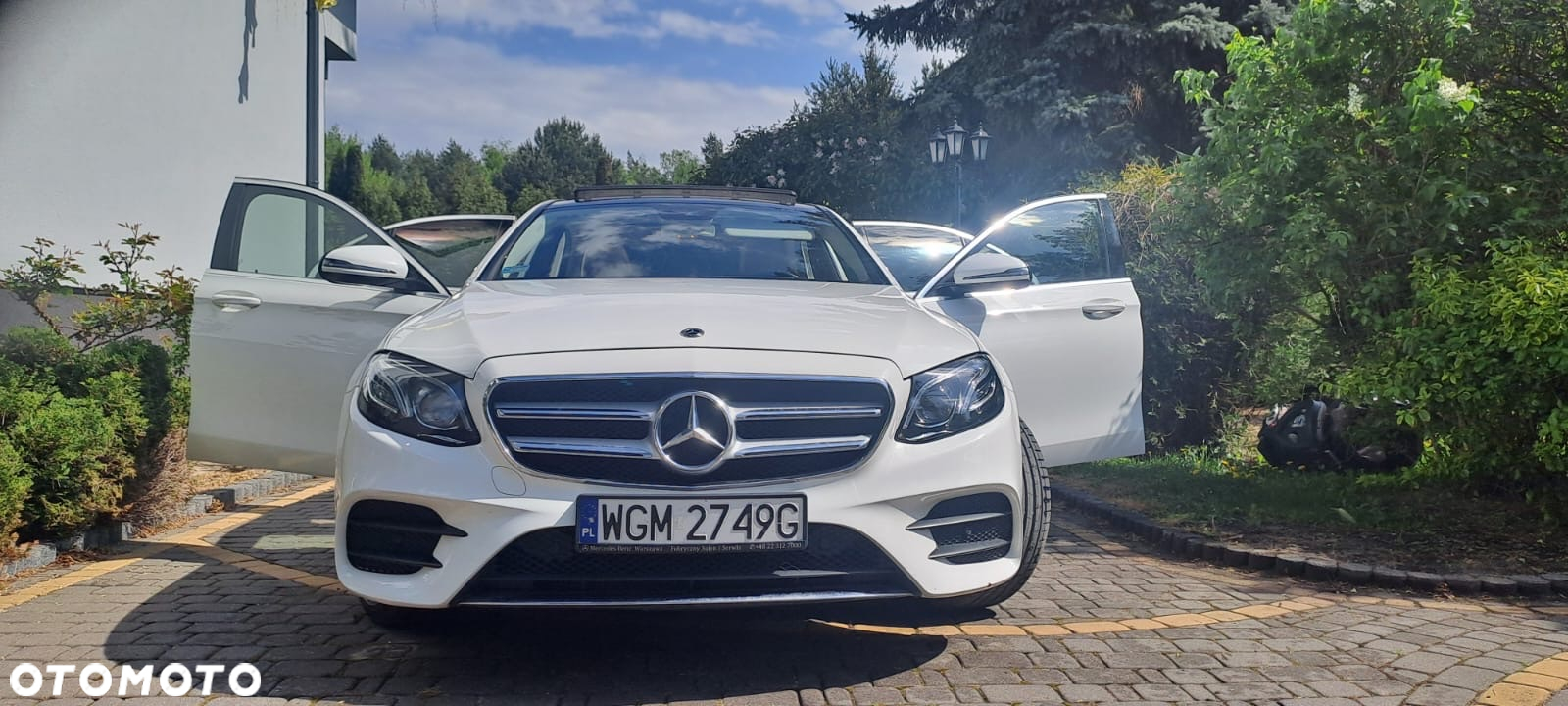 Mercedes-Benz Klasa E 220 d 4-Matic 9G-TRONIC - 35