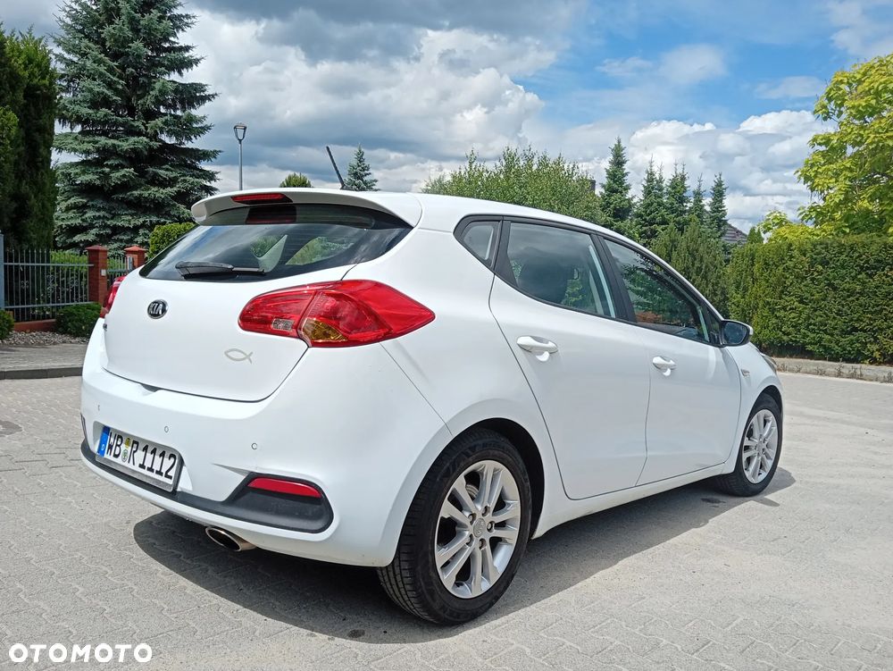 Kia Ceed 1.4 CVVT Attract plus - 3