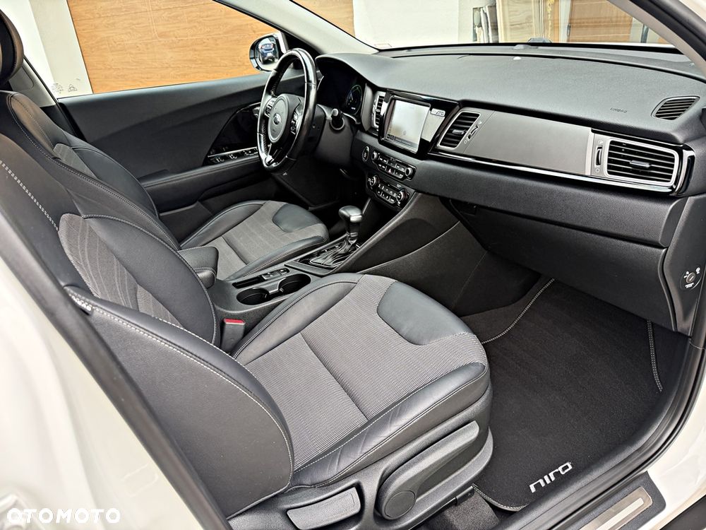 Kia Niro ver-1-6-gdi-plug--in-hybrid-xl - 31