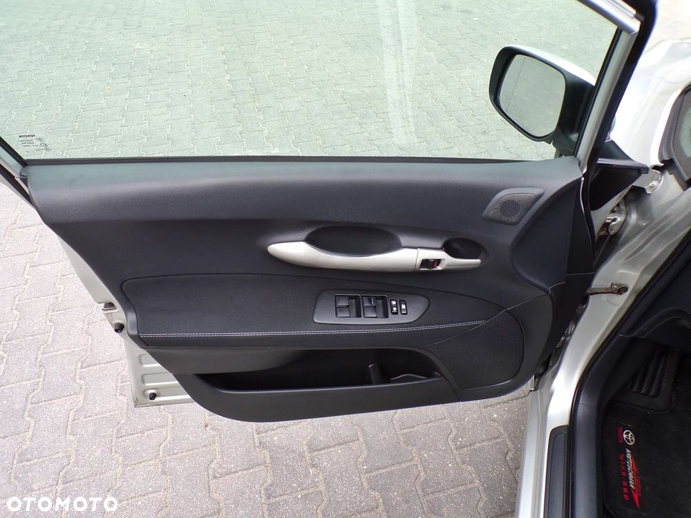 Toyota Auris 1.4 D-4D Life+ - 17