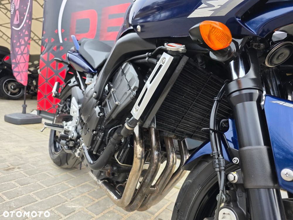 Yamaha FZ6 - 16