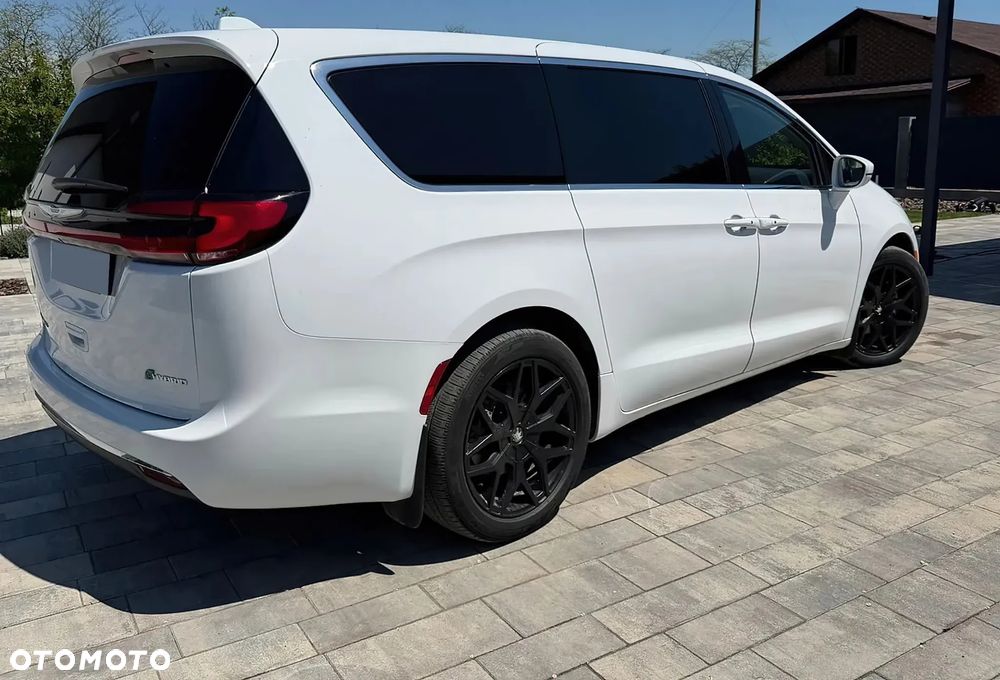 Chrysler Pacifica 2022 photo 4
