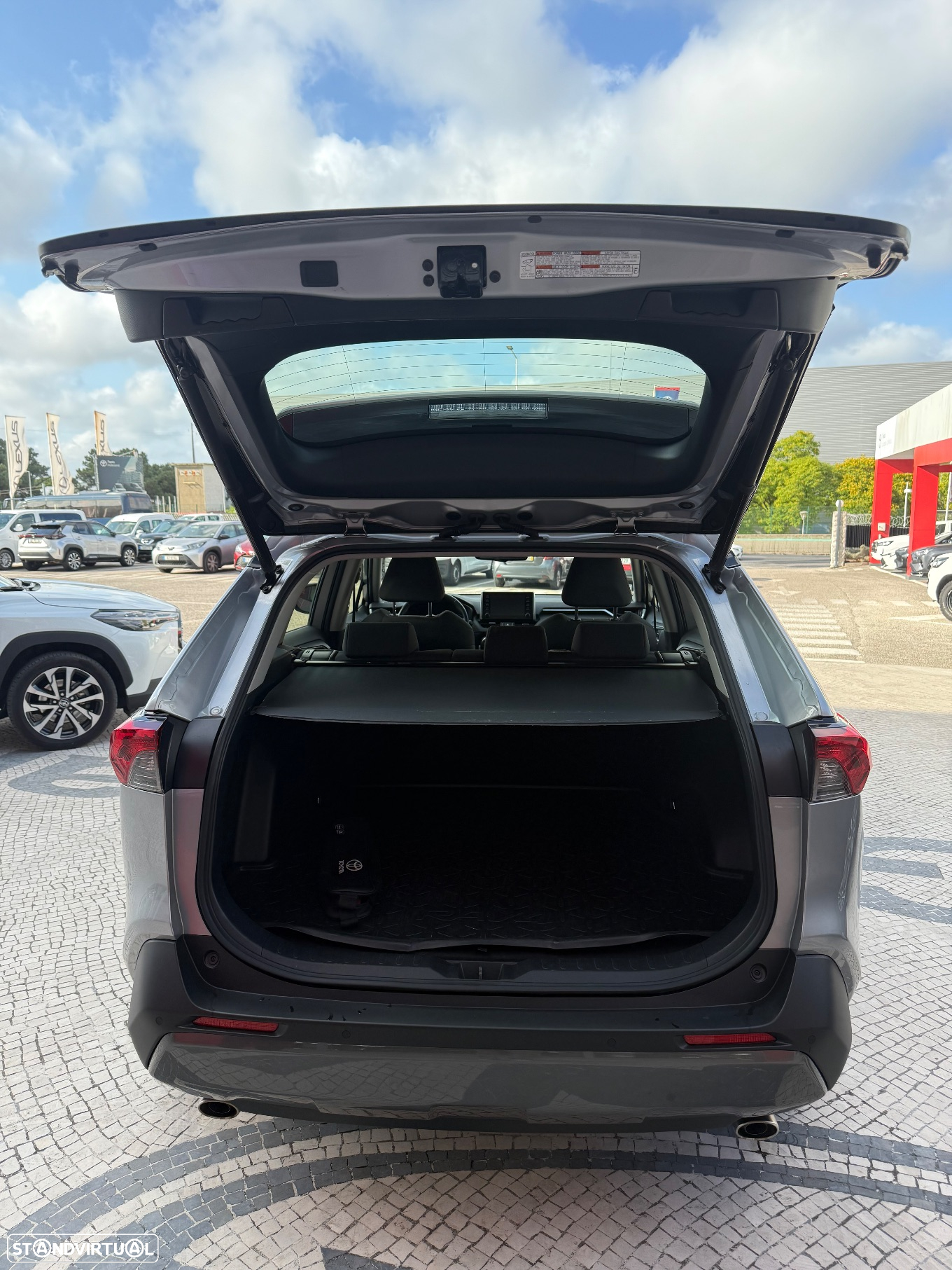 Toyota RAV4 2.5 HDF Comfort - 7