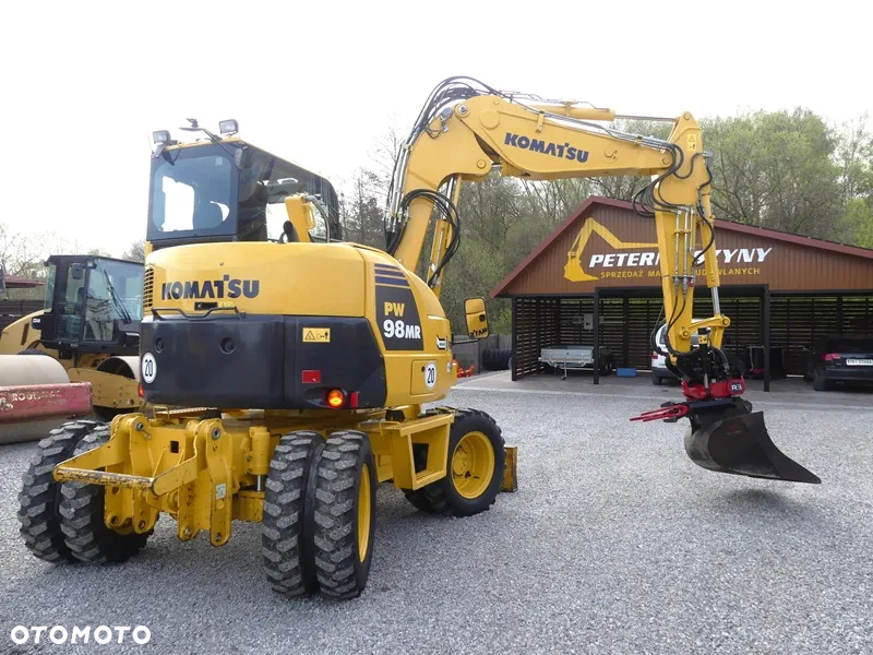 Komatsu PW98MR-8 ROTOTILT ZE SZCZYPCAMI / Z Niemiec // - 40