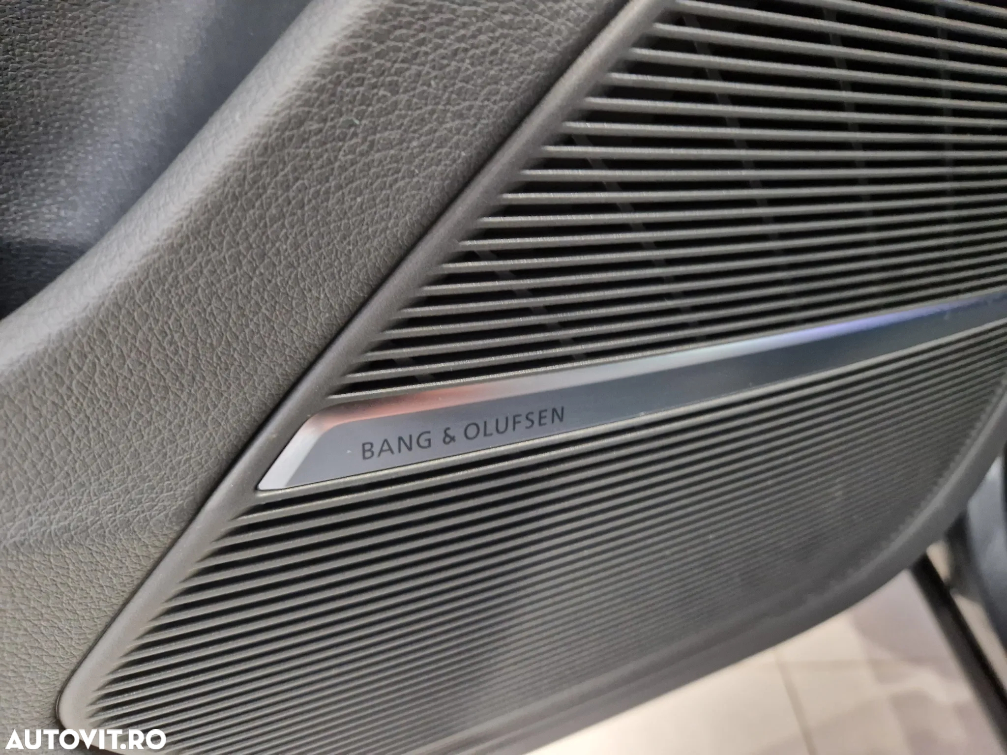 Audi Q8 55 TFSI e quattro Tiptronic PHEV - 17