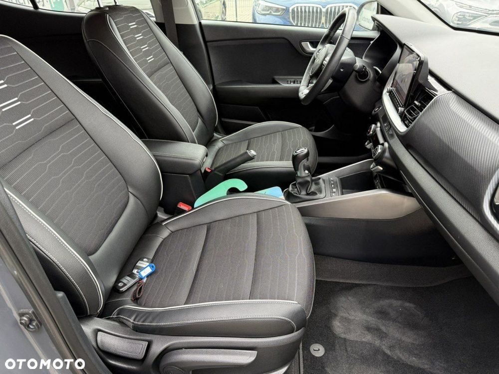 Kia Stonic - 16