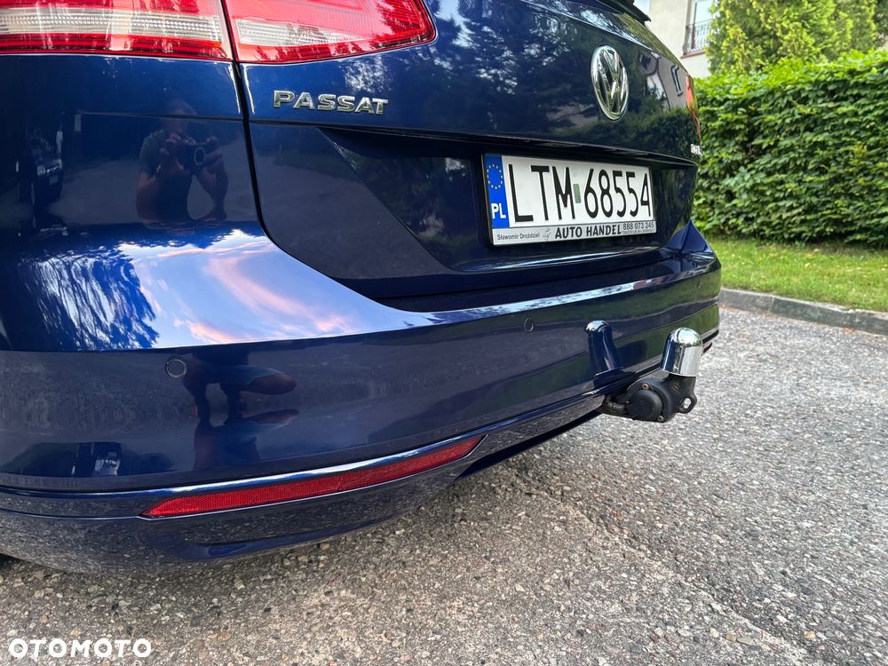 Volkswagen Passat - 25