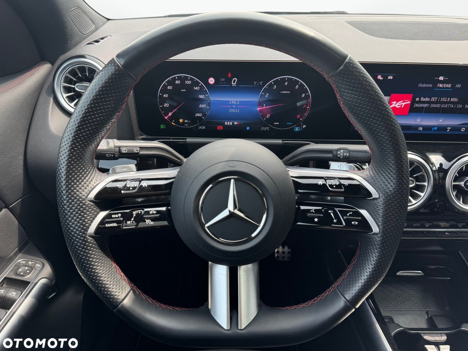 Mercedes-Benz GLA 200 AMG Line - 15