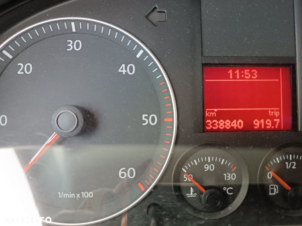 Volkswagen Touran 2.0 TDI DPF DSG Trendline - 11