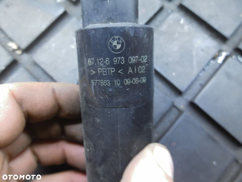 Pompka spryskiwacza lamp BMW 67.12-6 973 097-02 - 2