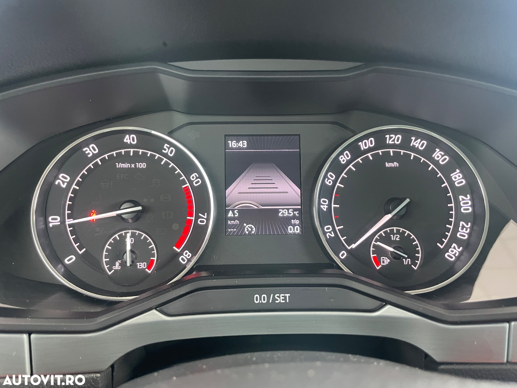 Skoda Superb 1.4 TSI ACT Style - 9