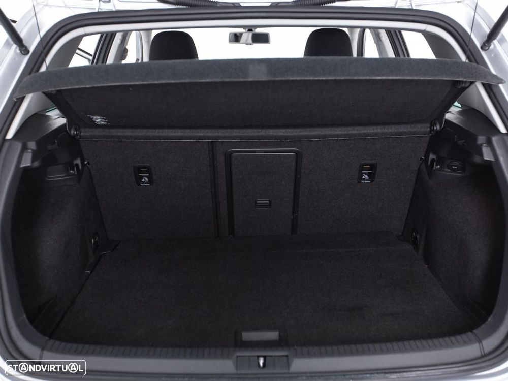 VW Golf - 13