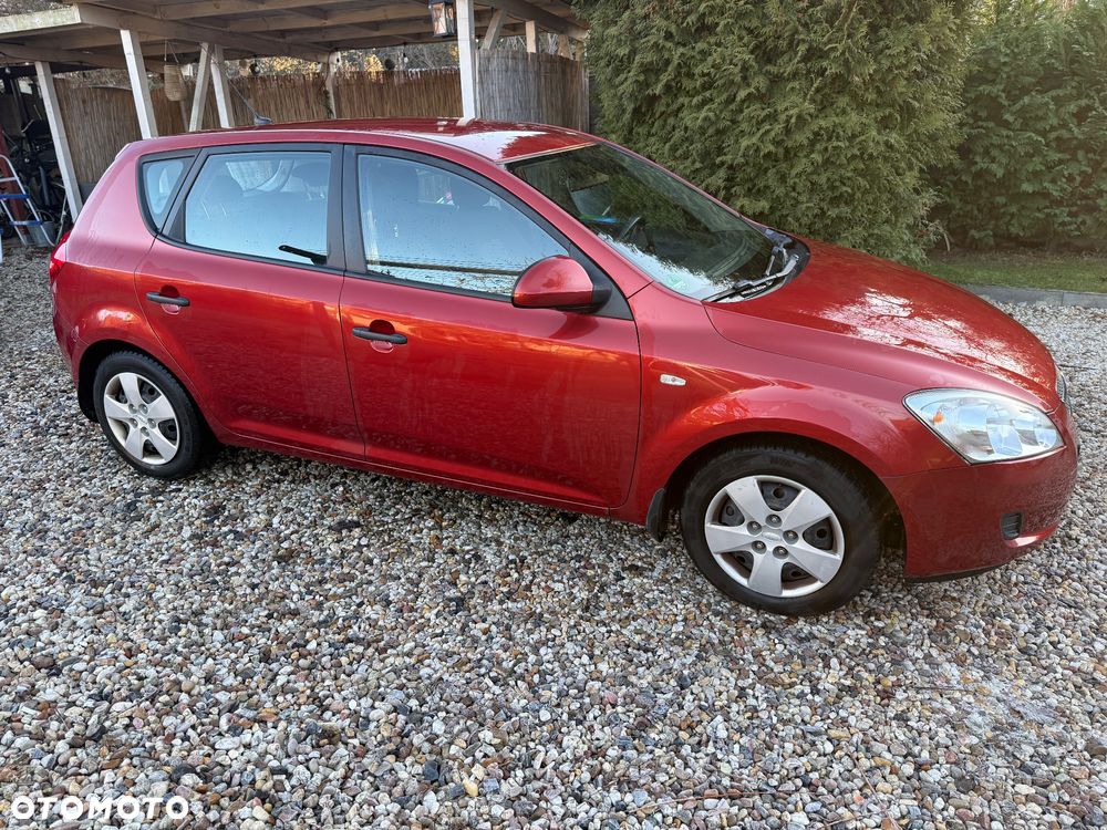 Kia Ceed 1.4 CVVT LX Basis - 18