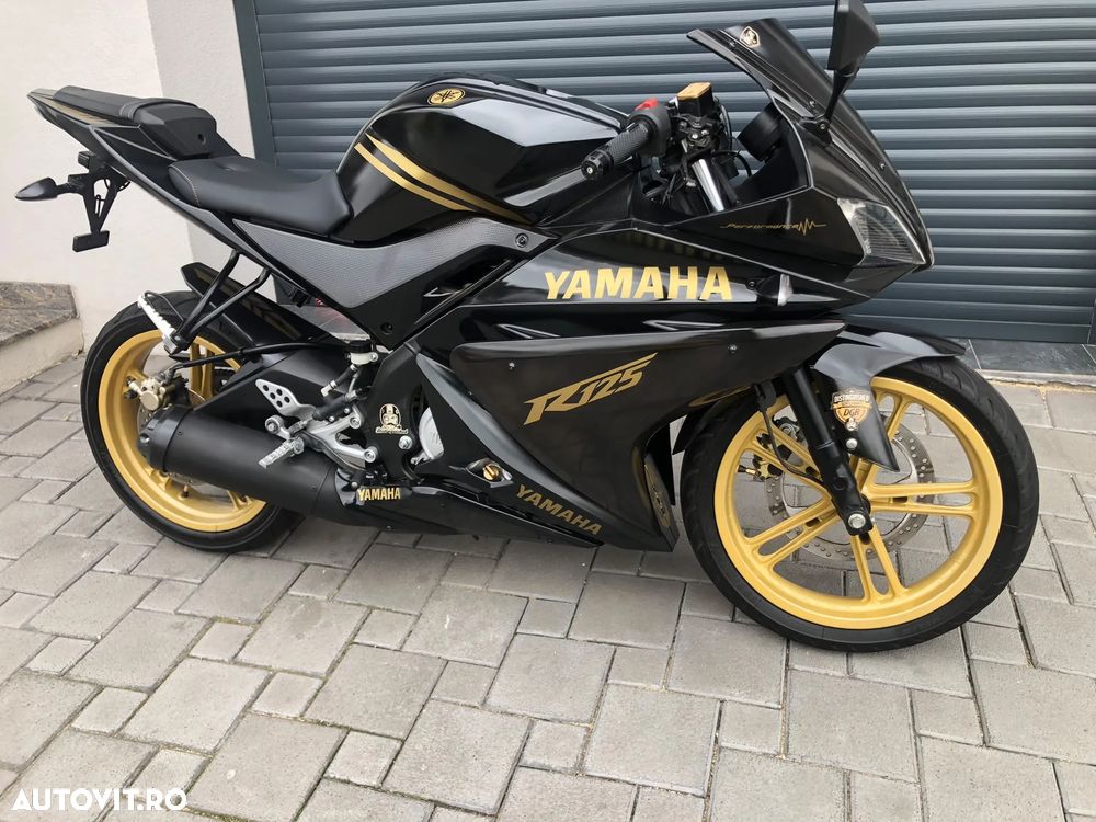 Yamaha YZF-R125 - 3