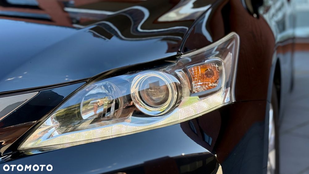 Lexus CT 200h Elite - 9