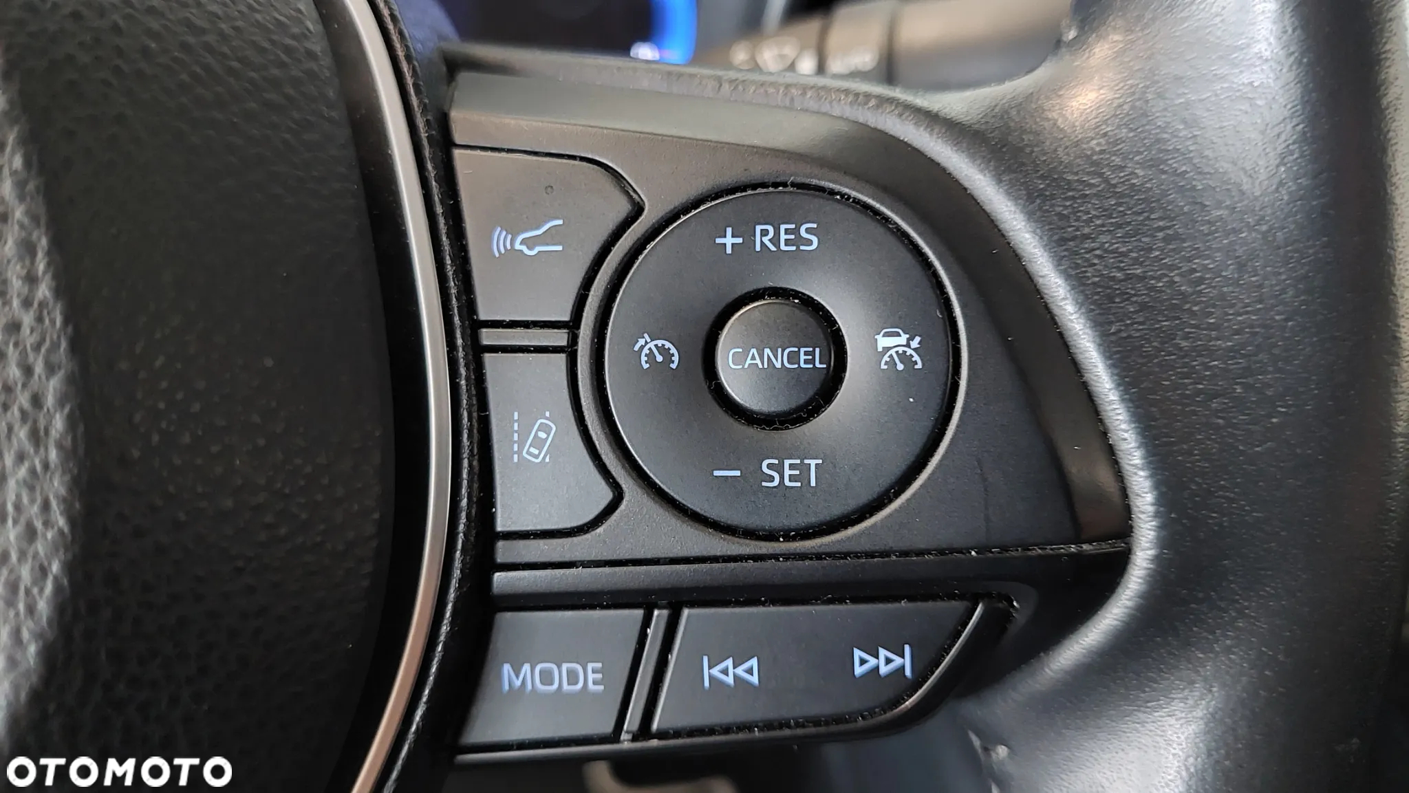 Toyota Corolla 1.8 Hybrid Comfort - 21
