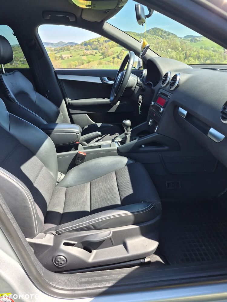 Audi A3 Sportback 1.8 TFSI S line Sportpaket Plus - 31