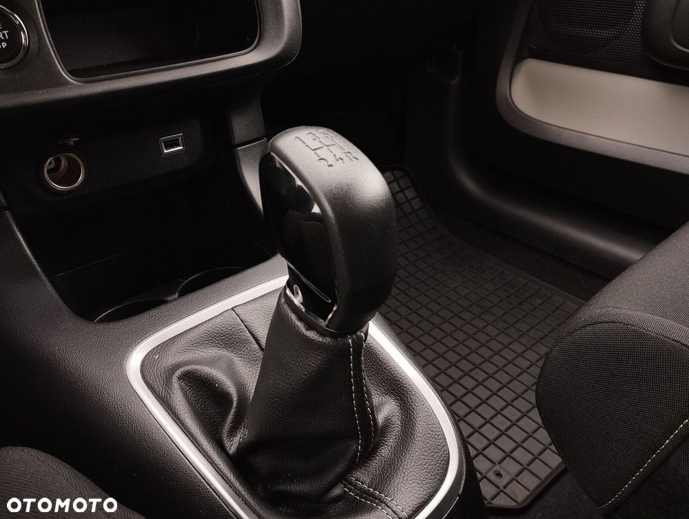 Citroën C3 1.2 PureTech Shine - 27