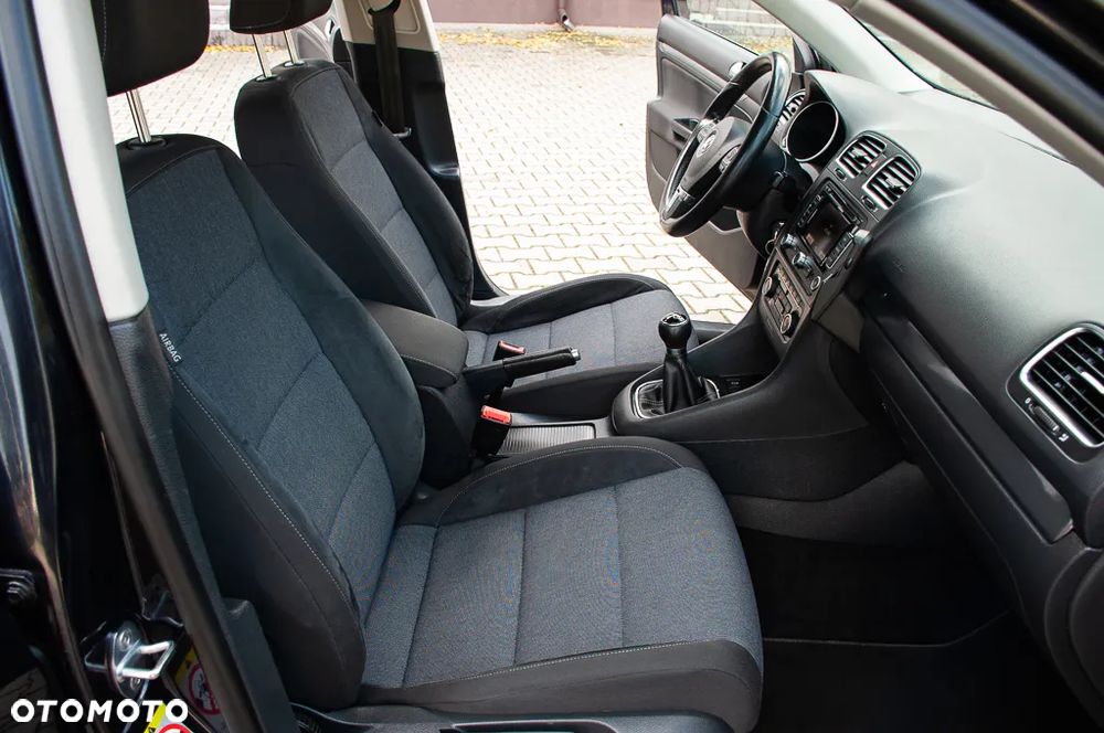 Volkswagen Golf VI 1.6 TDI BlueMot Trendline - 26