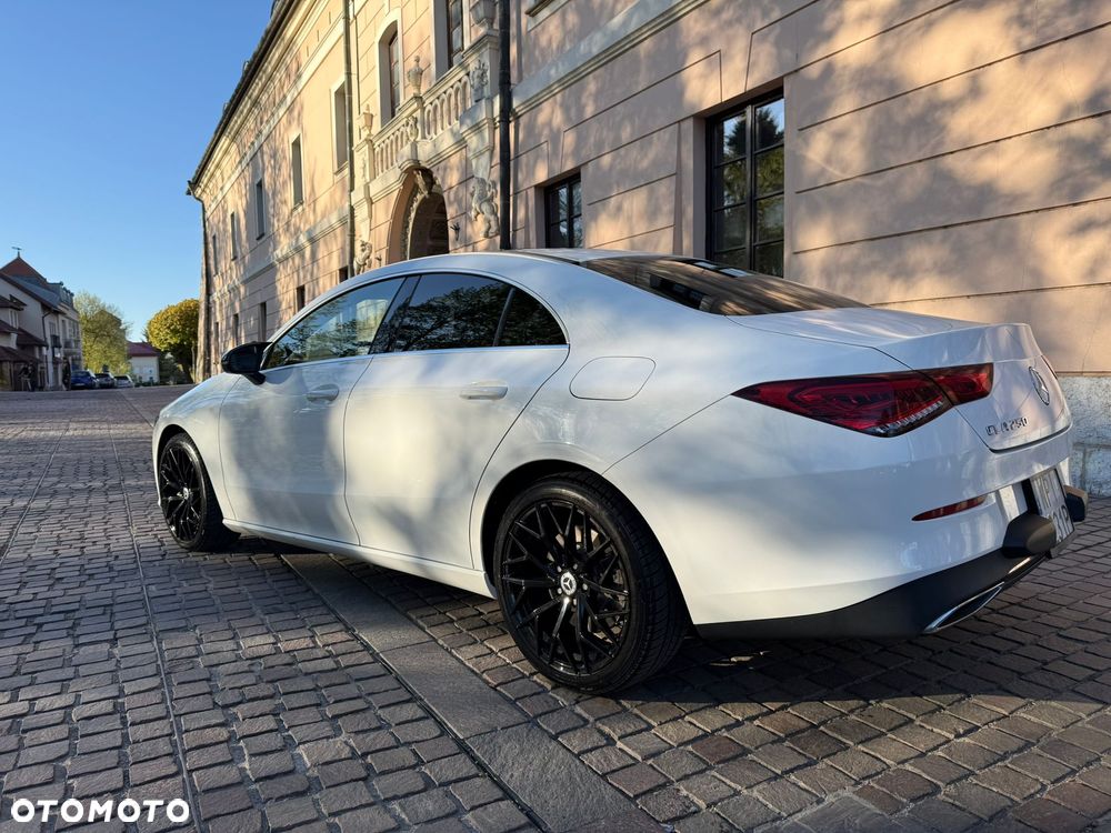Mercedes-Benz CLA 250 Progressive 7G-DCT - 6