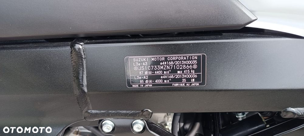 Suzuki V-STROM - 16