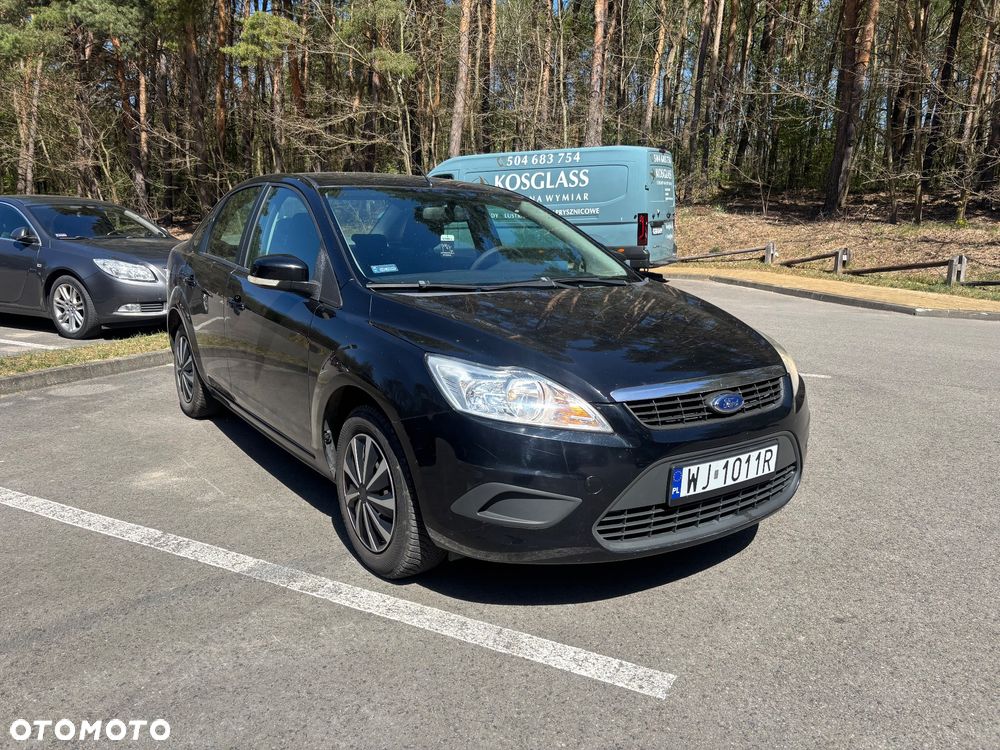 Ford Focus 1.6 Trend + - 1