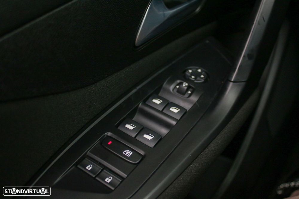 Peugeot 308 PureTech 130 EAT8 Active Pack - 36