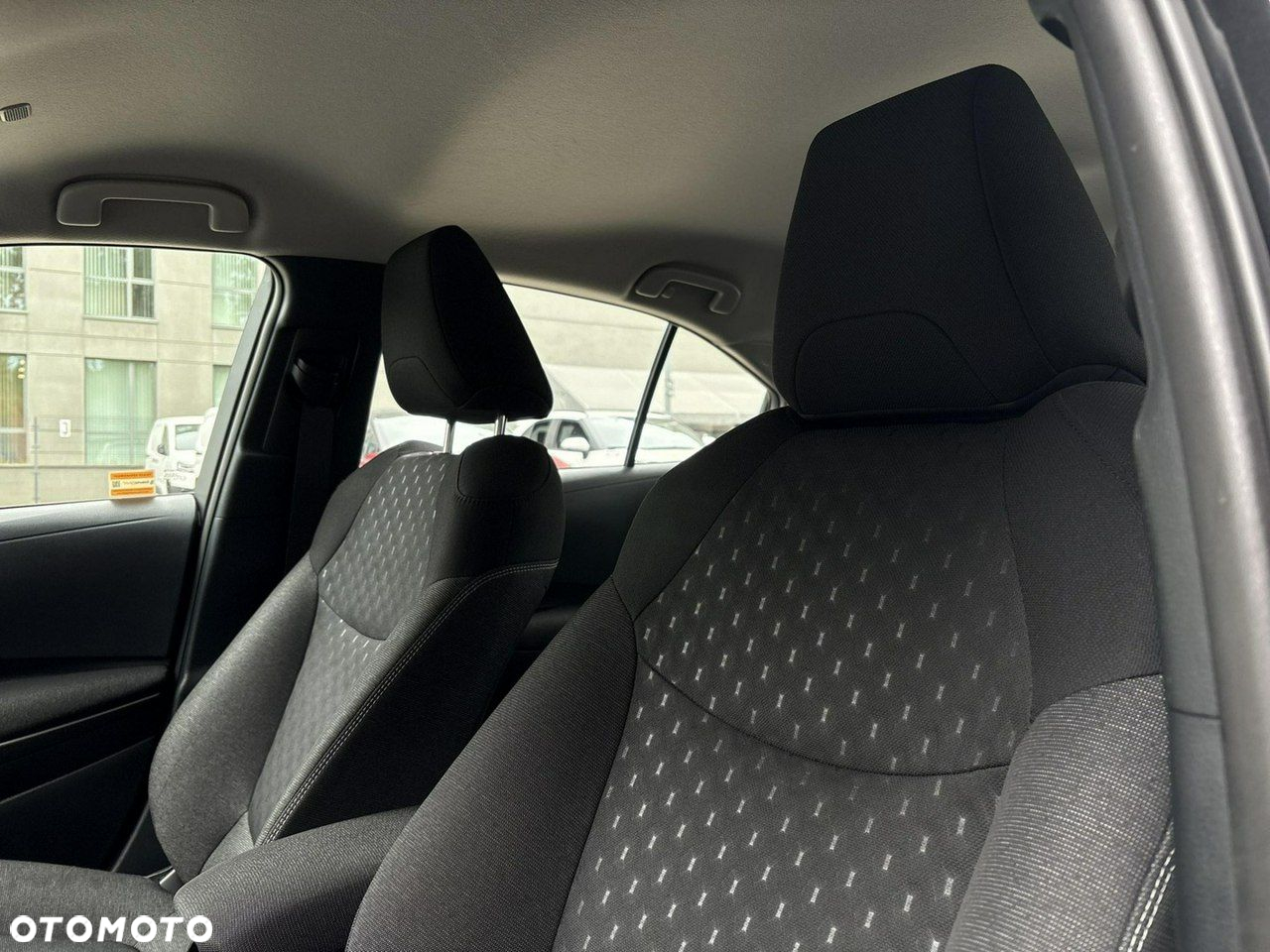Toyota Corolla - 19