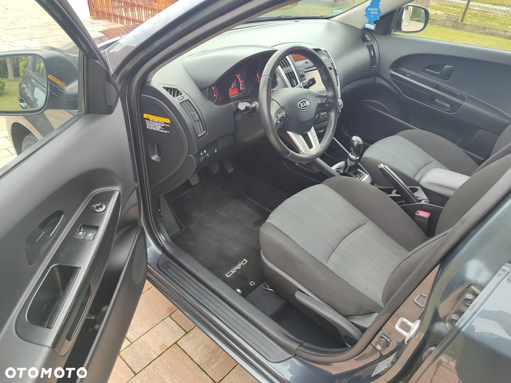Kia Ceed 1.4 Comfort + - 8