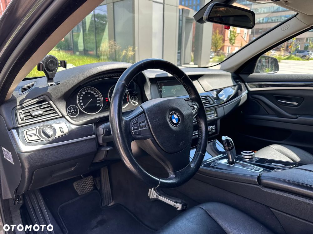BMW Seria 5 520d - 18