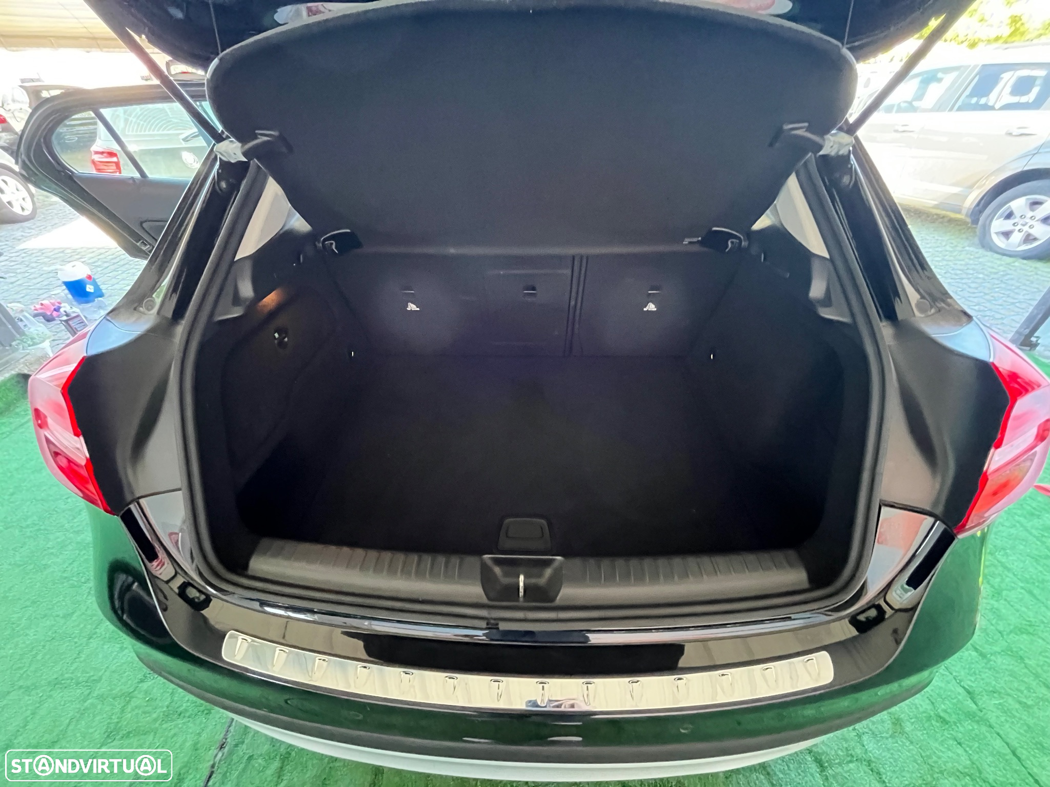 Mercedes-Benz GLA 180 CDi Urban - 9
