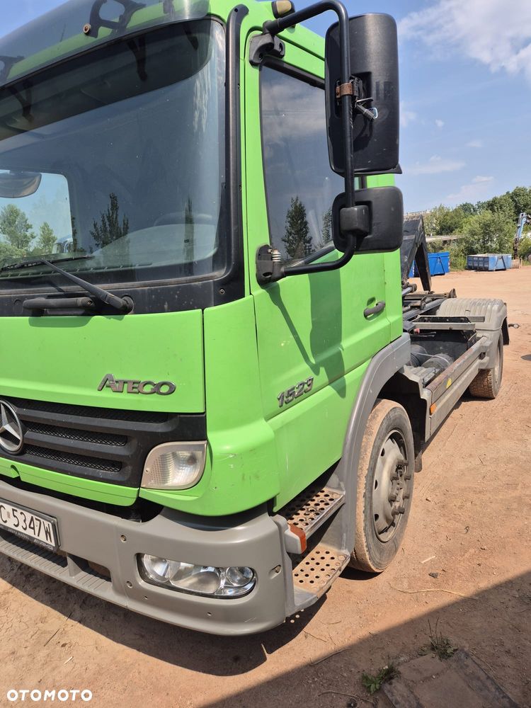 Mercedes-Benz 1523L - 2